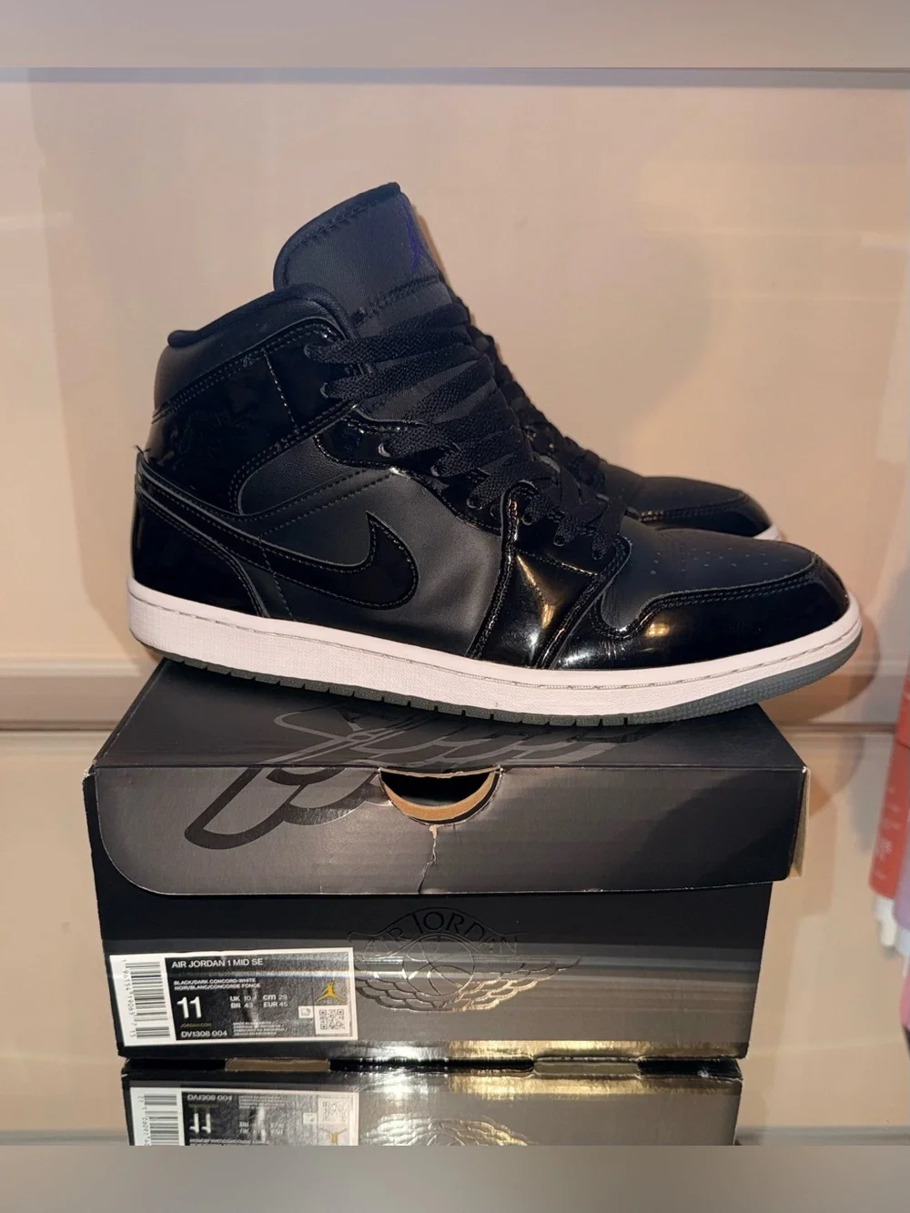 1 MID SE Jordan Men's Black Patent High-Top Sneakers with White Midsole